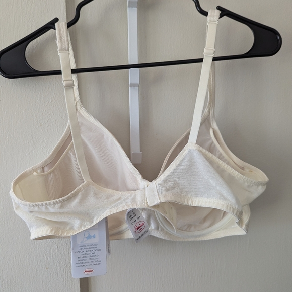 Anita Care Tonya chic Post Mastectomy Bra 38B Cream Underwire Padded Molded - Picture 3 of 4